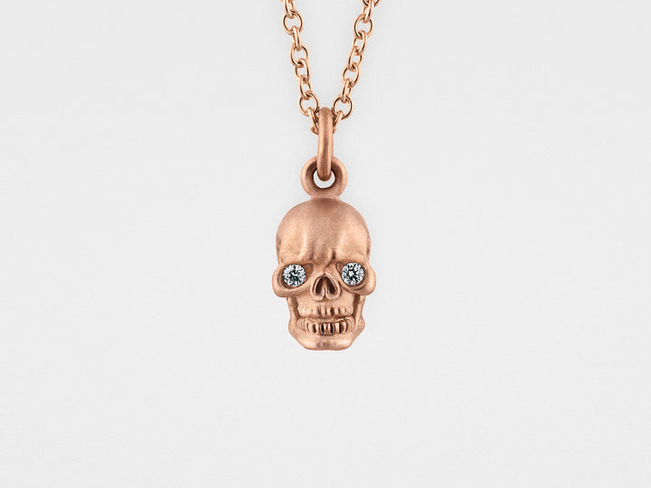 Skull Pendant Necklace in 18kt Gold