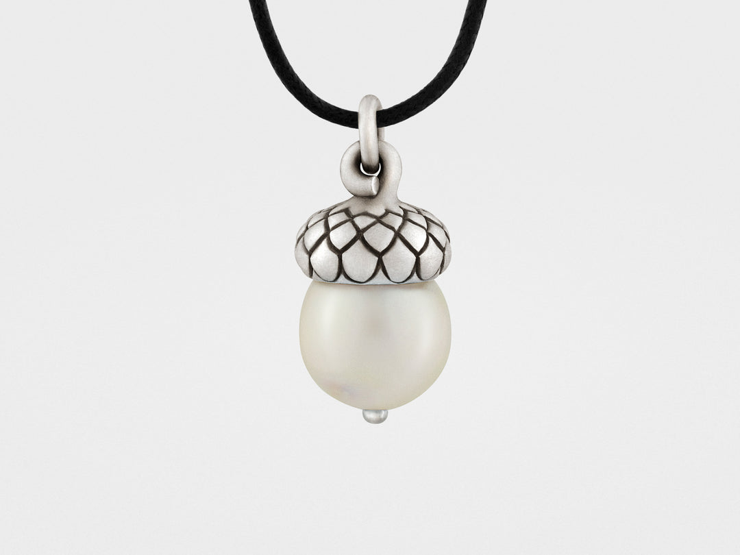 Acorn Pendant with Pearl