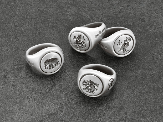 Lion Signet Ring in Sterling Silver