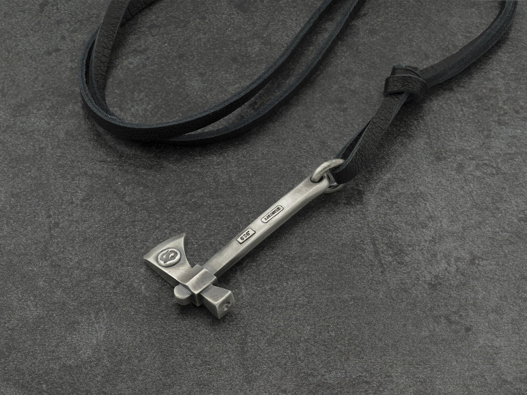 Tomahawk Pendant in Sterling Silver