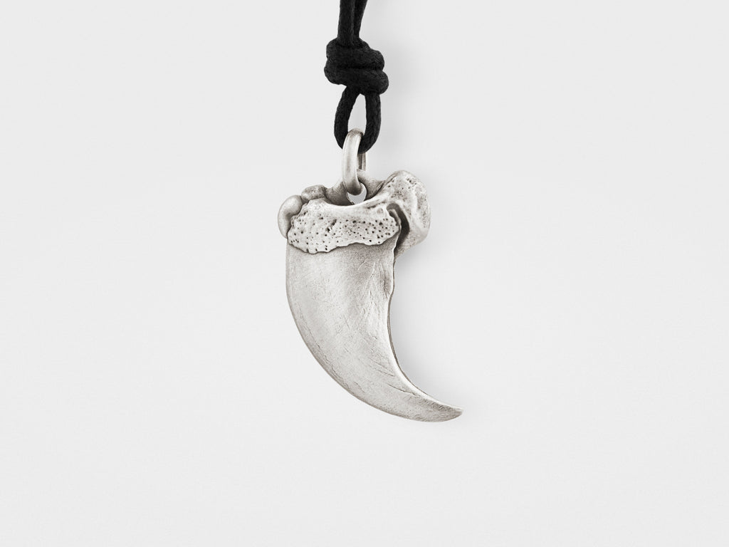 snakebones_pendant_bear_claw_s